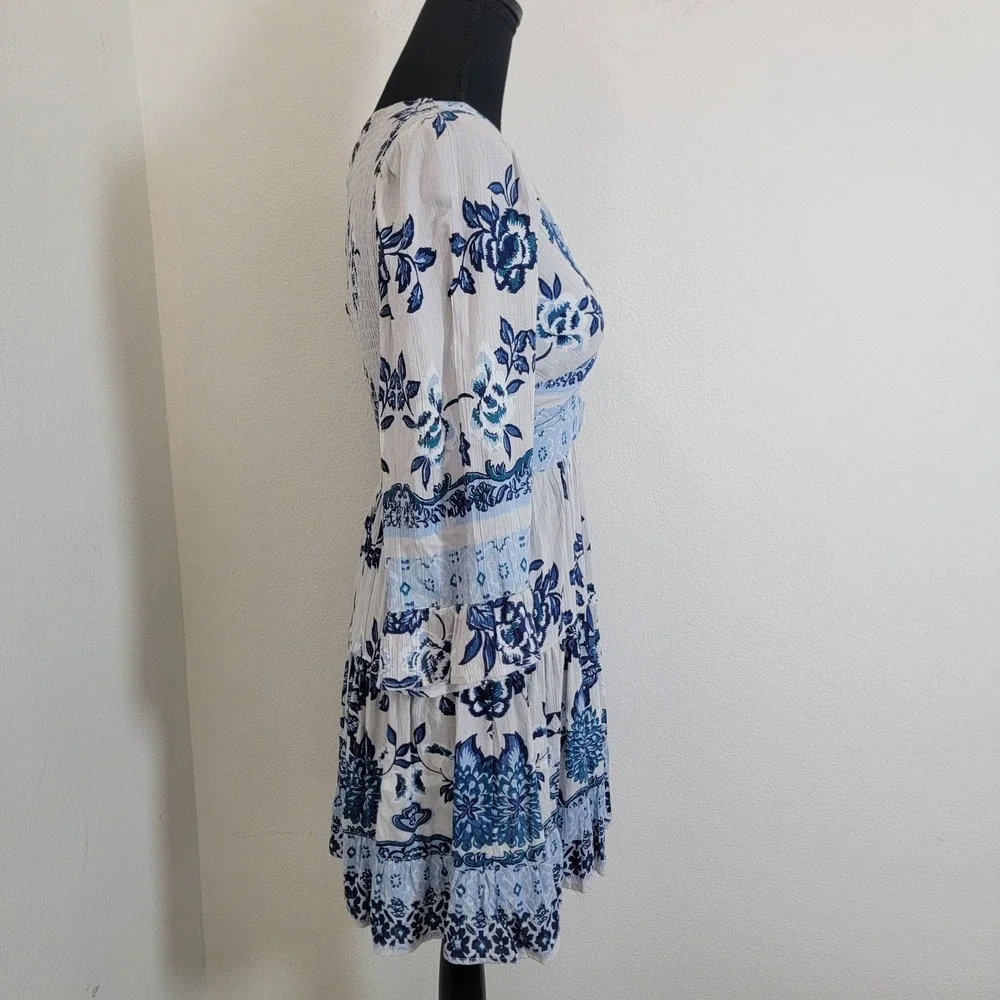 Angie Womens Boho Floral Twist Front Cutout Tiered Mini Dress Blue White Medium - Picture 3 of 12